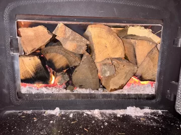 [Hearth.com] What Is In Your Stove Right Now?