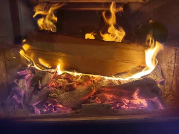 [Hearth.com] What Is In Your Stove Right Now?