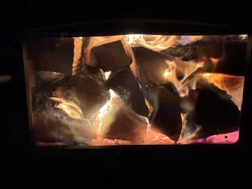 [Hearth.com] What Is In Your Stove Right Now?