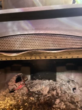 [Hearth.com] Warp in airwash retainer/manifold in Lopi Liberty