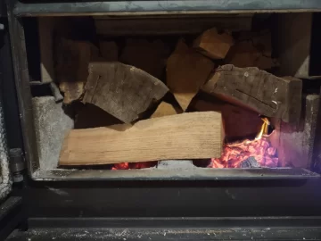 [Hearth.com] What Is In Your Stove Right Now?