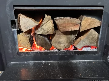 [Hearth.com] What Is In Your Stove Right Now?