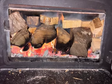 [Hearth.com] What Is In Your Stove Right Now?