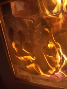 [Hearth.com] What Is In Your Stove Right Now?