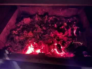 [Hearth.com] What Is In Your Stove Right Now?