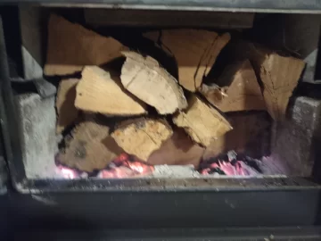 [Hearth.com] What Is In Your Stove Right Now?