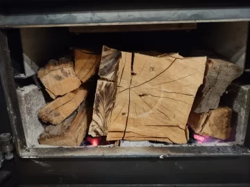 [Hearth.com] What Is In Your Stove Right Now?