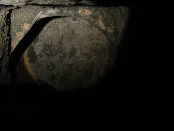 [Hearth.com] Still trying to figure out how to get this thing open so I can burn wood.