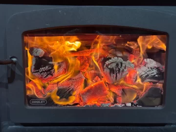 [Hearth.com] What Is In Your Stove Right Now?