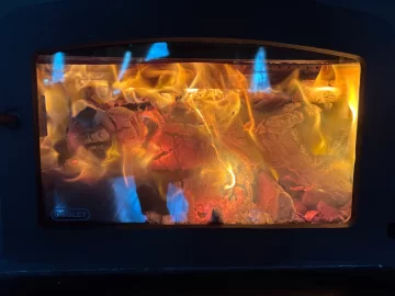 [Hearth.com] What Is In Your Stove Right Now?