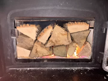 [Hearth.com] What Is In Your Stove Right Now?