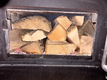 [Hearth.com] What Is In Your Stove Right Now?