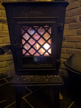 [Hearth.com] What Is In Your Stove Right Now?