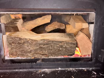 [Hearth.com] What Is In Your Stove Right Now?