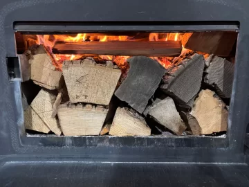 [Hearth.com] What Is In Your Stove Right Now?