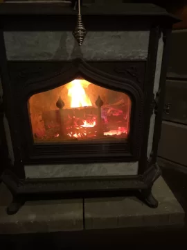 [Hearth.com] What Is In Your Stove Right Now?