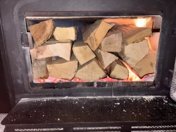 [Hearth.com] What Is In Your Stove Right Now?