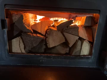 [Hearth.com] What Is In Your Stove Right Now?