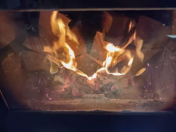 [Hearth.com] What Is In Your Stove Right Now?