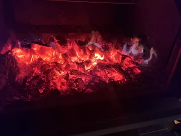 [Hearth.com] What Is In Your Stove Right Now?