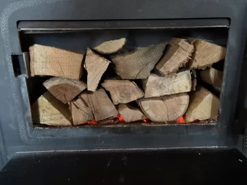 [Hearth.com] What Is In Your Stove Right Now?