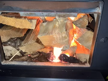 [Hearth.com] What Is In Your Stove Right Now?