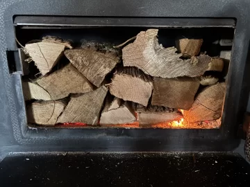 [Hearth.com] What Is In Your Stove Right Now?