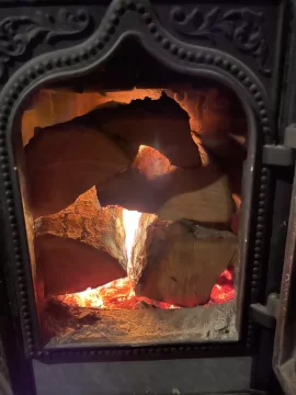 [Hearth.com] What Is In Your Stove Right Now?