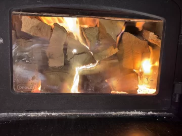 [Hearth.com] What Is In Your Stove Right Now?