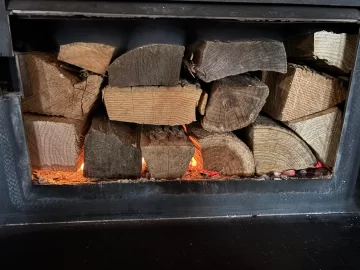 [Hearth.com] What Is In Your Stove Right Now?