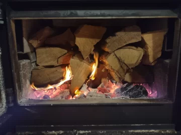 [Hearth.com] What Is In Your Stove Right Now?