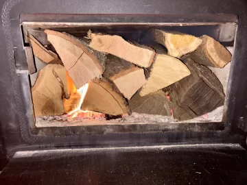 [Hearth.com] What Is In Your Stove Right Now?
