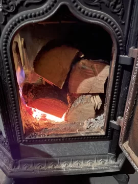 [Hearth.com] What Is In Your Stove Right Now?