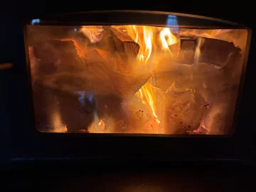 [Hearth.com] What Is In Your Stove Right Now?