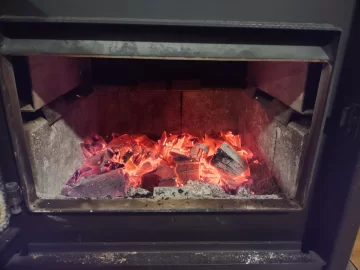 [Hearth.com] What Is In Your Stove Right Now?