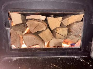 [Hearth.com] What Is In Your Stove Right Now?