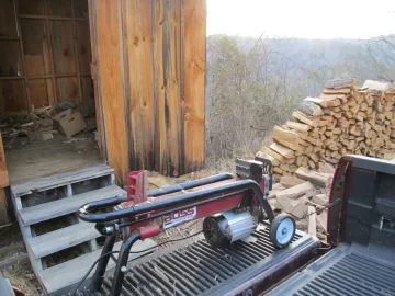 [Hearth.com] The Boss Gets a Workout