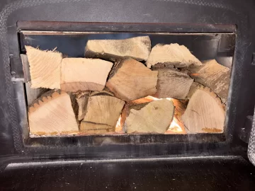 [Hearth.com] What Is In Your Stove Right Now?