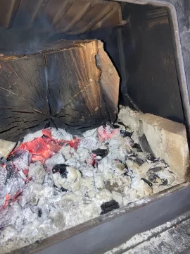 [Hearth.com] Energy Harvesters Vintage Woodstove, Does it need firebricks?