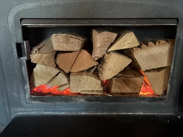 [Hearth.com] What Is In Your Stove Right Now?