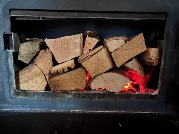 [Hearth.com] What Is In Your Stove Right Now?