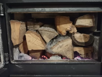 [Hearth.com] What Is In Your Stove Right Now?