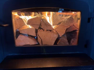 [Hearth.com] What Is In Your Stove Right Now?