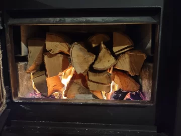 [Hearth.com] What Is In Your Stove Right Now?