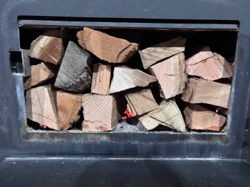 [Hearth.com] What Is In Your Stove Right Now?