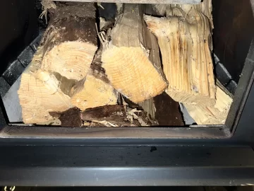 [Hearth.com] What Is In Your Stove Right Now?