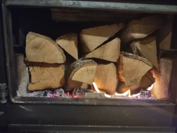 [Hearth.com] What Is In Your Stove Right Now?