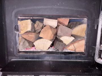 [Hearth.com] What Is In Your Stove Right Now?