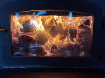 [Hearth.com] What Is In Your Stove Right Now?