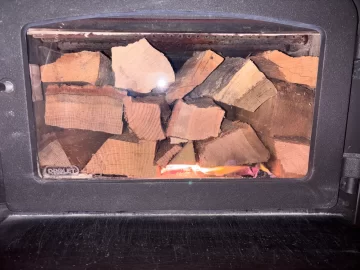 [Hearth.com] What Is In Your Stove Right Now?